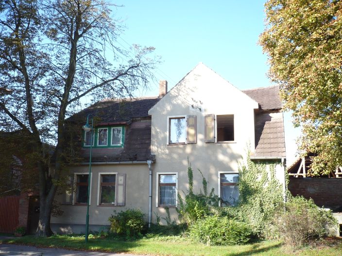 Wohnhaus von der Stra0e 08.jpg