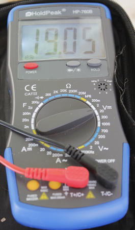 Spannung_am_Solarpanel.jpg