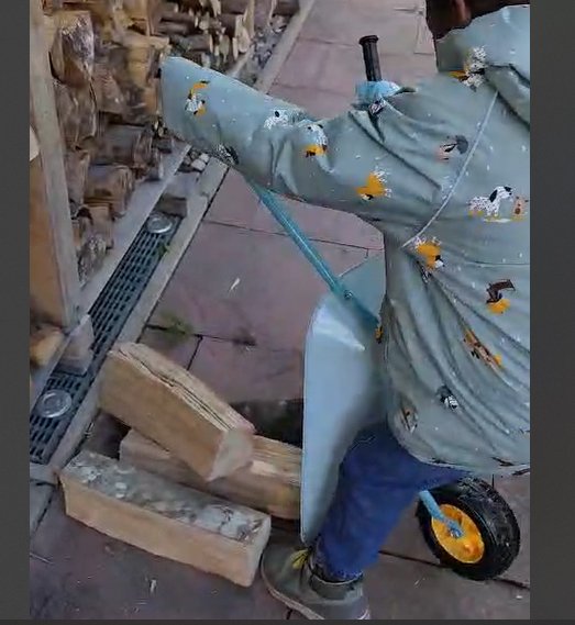 Na und Holz.jpg
