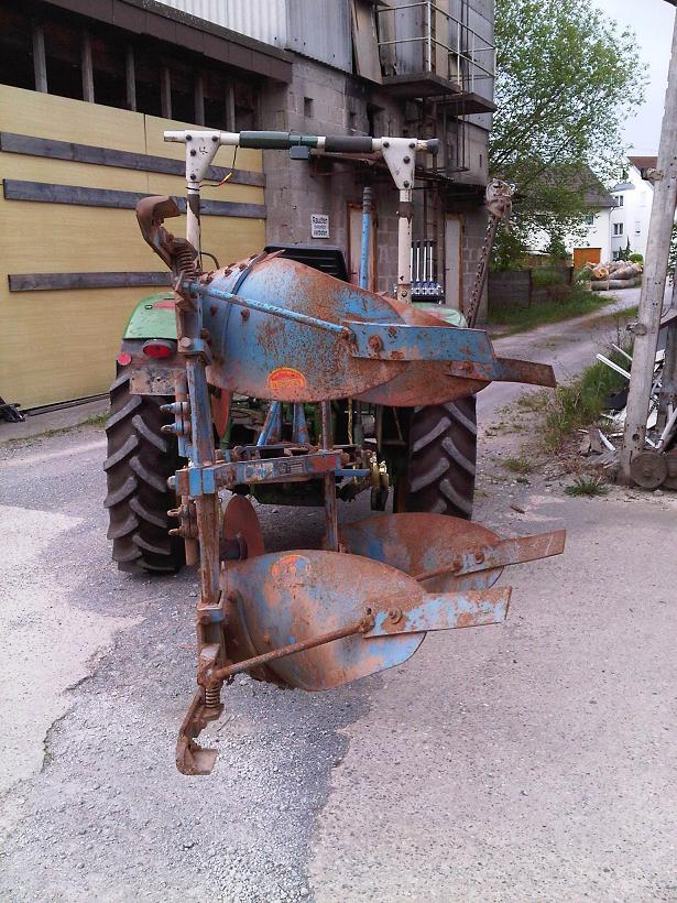 Pflug von hinten-verkleinert.JPG
