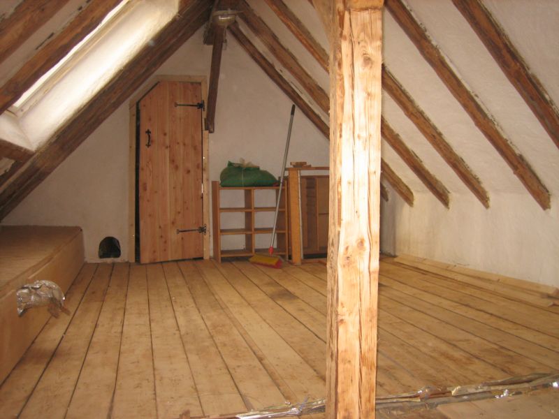 Dachbodenteil2 001.jpg