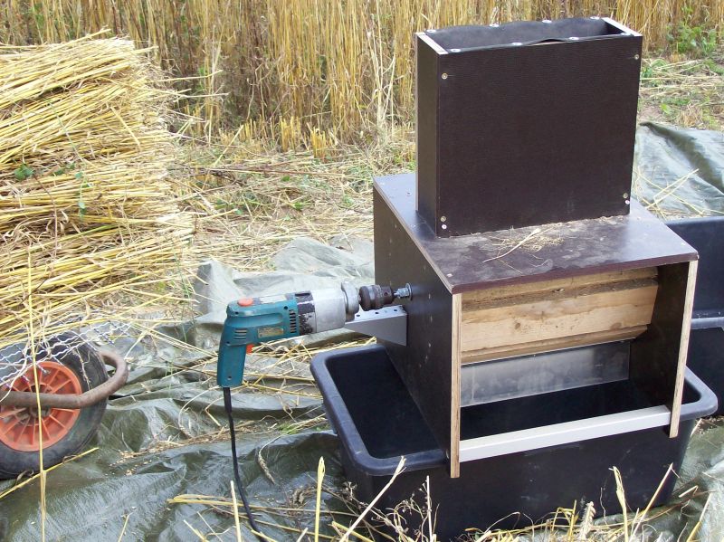 Dreschmaschine 2014.jpg