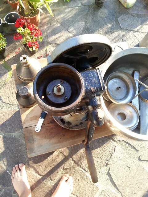 Für was sind denn  die 3Schrauben um den Stift der sich dreht?