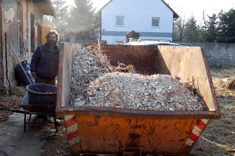 Tom Container klein.jpg