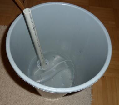 Tomatenkübel von oben.jpg