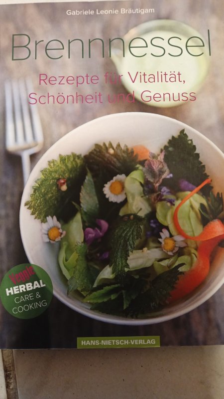 Brennnessel Buch1.jpg