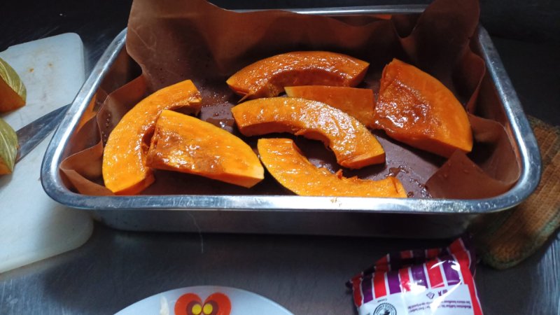 Kürbis mit Honig Senf Soße.jpg