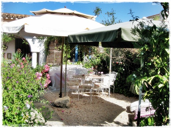 neue stühle und tisch 011.JPG