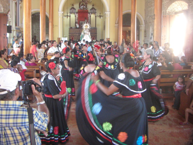natürlich nicht nur arbeiten, auch Feiern in Diriomo zum Hipico!