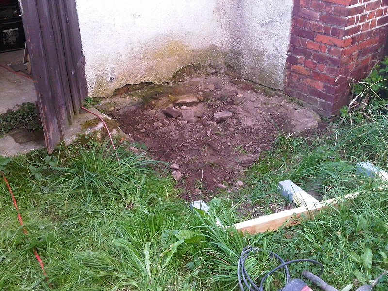 Platz für Betonplatte - VK.jpg