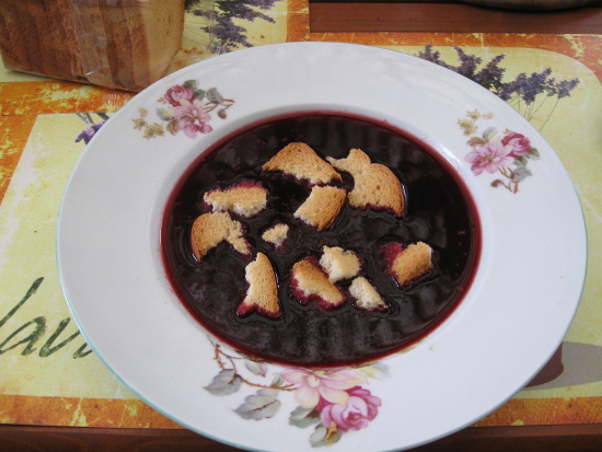 Holunderbeersuppe.jpg