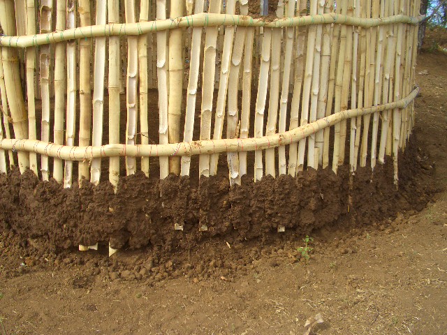 langsam anfangen zu verputzen von unten.....