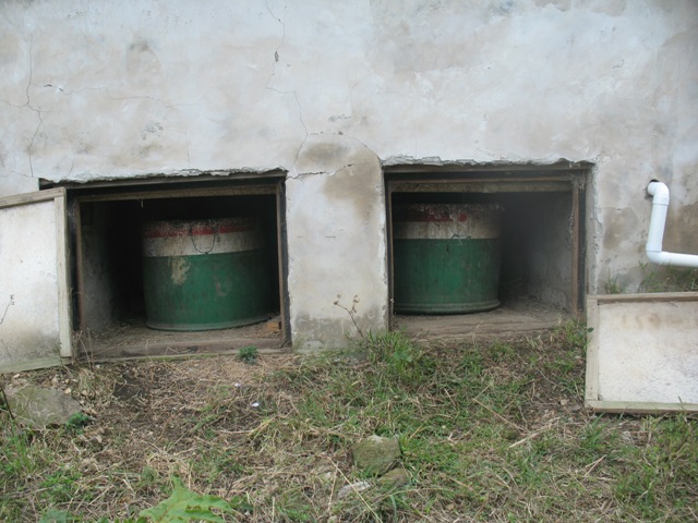 toilet outside.JPG