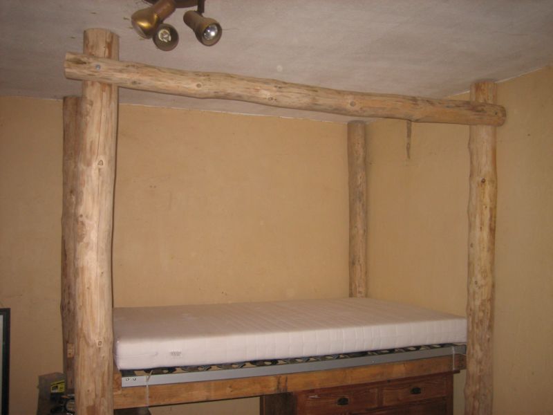 Bett aus Baum 003.jpg
